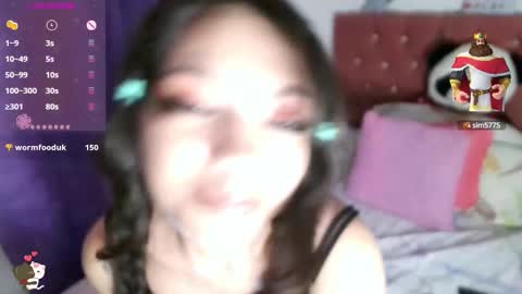 Snapshot of mena_hicks chatting on 02-21-25, 01:11 Heart online show from 02-21-25, 01:11