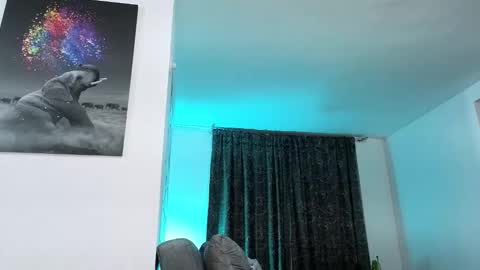 Snapshot of mencia_sharmaa chatting on 11-29-25, 01:30 Menca of your love online show from 11-29-25, 01:30