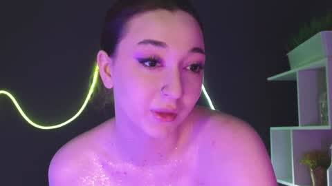 Snapshot of mencialo chatting on 12-21-24, 04:52 Mencialo online show from 12-21-24, 04:52