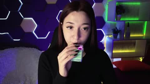 Snapshot of mencialo chatting on 12-28-24, 01:50 Mencialo online show from 12-28-24, 01:50