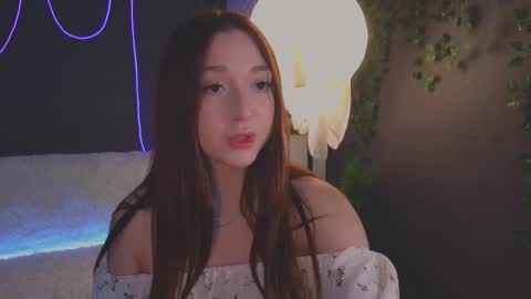 Snapshot of mencialo chatting on 10-17-25, 02:04 Mencialo online show from 10-17-25, 02:04