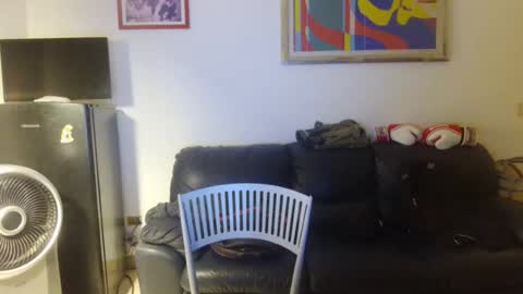 Snapshot of menformen1929 chatting on 06-15-26, 09:06 menformen1929 online show from 06-15-26, 09:06