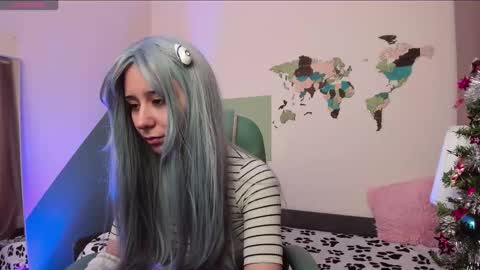 Snapshot of meomeee chatting on 12-14-25, 04:45 Meo online show from 12-14-25, 04:45