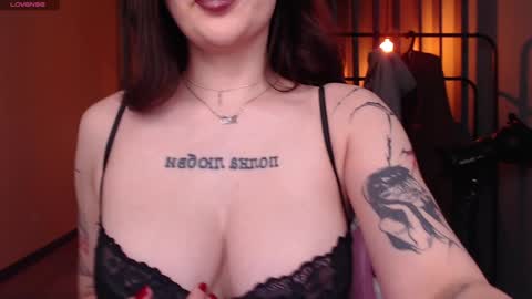 Snapshot of meow__baby chatting on 12-19-24, 06:34 Amy Meow online show from 12-19-24, 06:34