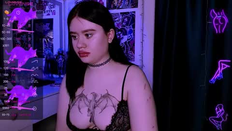 Snapshot of meow_marie chatting on 03-30-26, 11:06 meow marie online show from 03-30-26, 11:06