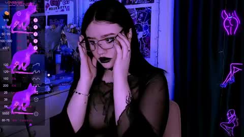 Snapshot of meow_marie chatting on 04-19-26, 10:45 meow marie online show from 04-19-26, 10:45