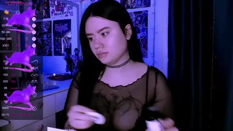 Snapshot of meow_marie chatting on 06-08-26, 08:42 meow marie online show from 06-08-26, 08:42