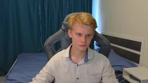 Snapshot of meow_mickey chatting on 10-25-25, 08:55 Mickey online show from 10-25-25, 08:55