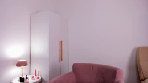 Lina online show from 01-27-25, 07:45