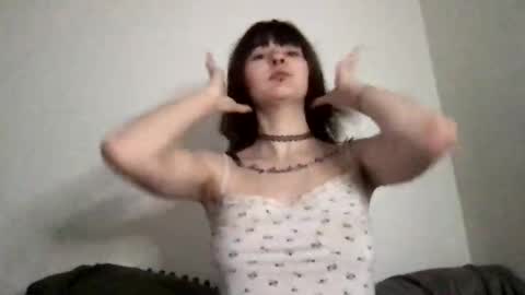 Snapshot of meowmeowkitti69 chatting on 11-16-25, 08:36 meowmeowkitti69 online show from 11-16-25, 08:36