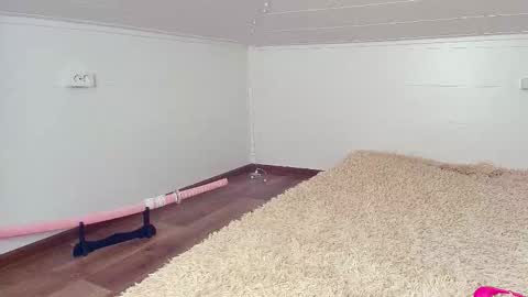 meowroslava online show from 12-18-25, 12:11