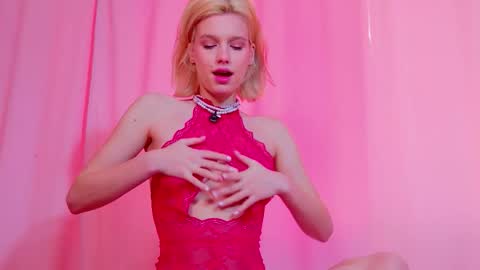 Lilu online show from 03-18-26, 04:15