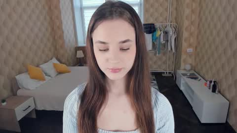 Julie online show from 10-07-25, 09:06