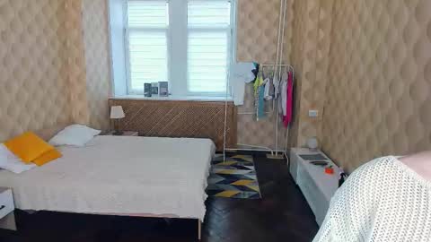 Julie online show from 10-26-25, 09:15