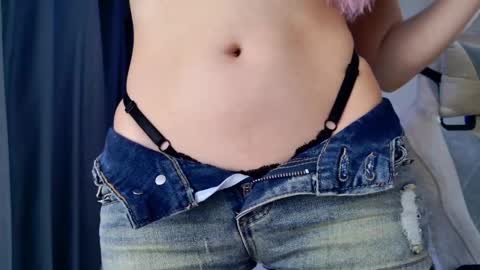 Mia online show from 04-07-26, 05:19