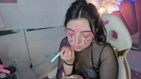    online show from 02-06-25, 07:07