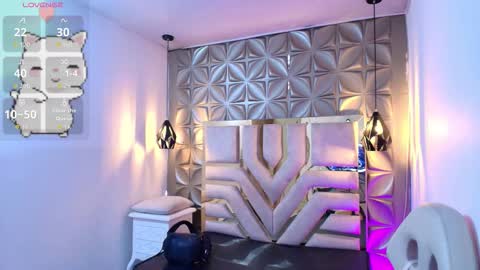    online show from 09-21-25, 07:48