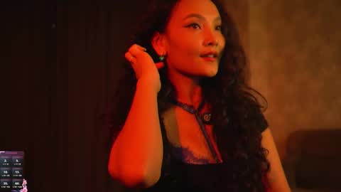 Snapshot of mercedesss_8 chatting on 12-17-25, 10:54 Next show on 03 Dec online show from 12-17-25, 10:54