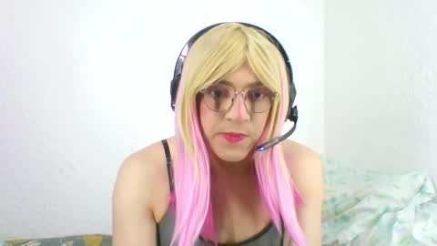 Snapshot of mercie_11 chatting on 10-20-25, 07:03 MERCIE online show from 10-20-25, 07:03