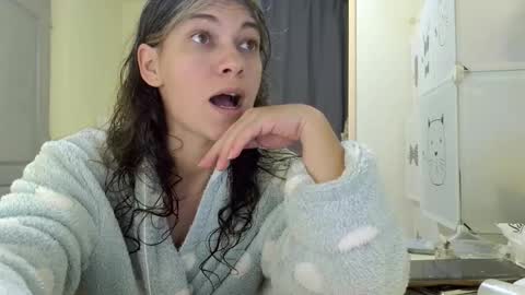 Miss Helena online show from 11-21-25, 04:05