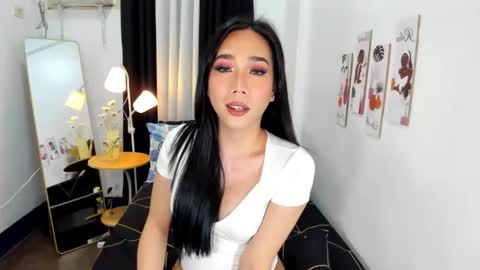 MereseLaurelTS online show from 09-24-25, 05:22