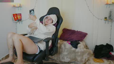 Merida Bell online show from 12-04-24, 06:50