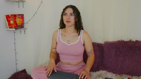 Merida Bell online show from 01-03-25, 11:44