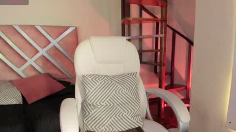 Merida  online show from 01-27-25, 11:43