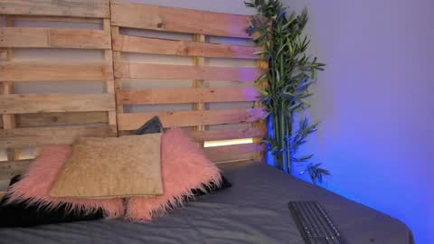 Merida  online show from 01-31-25, 12:18