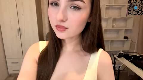 Rina online show from 10-19-25, 06:30