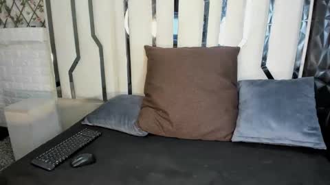Snapshot of meriland_hh chatting on 05-25-26, 04:40 Meriland online show from 05-25-26, 04:40