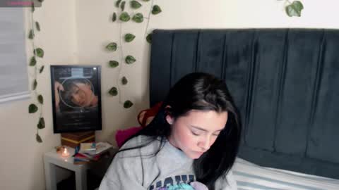 Merilyn  online show from 09-19-25, 03:30