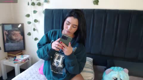 Merilyn  online show from 09-19-25, 05:46