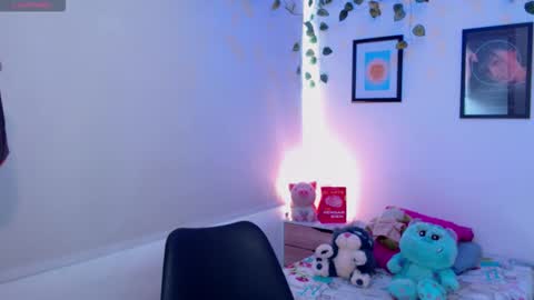 Merilyn  online show from 10-13-25, 07:47