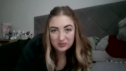 MeriWoulders online show from 04-24-26, 12:29