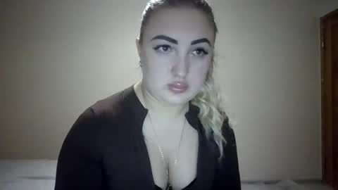 MeriWoulders online show from 04-25-26, 08:06