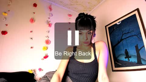 Snapshot of merlynn_ chatting on 01-21-25, 01:22 Diane 3 online show from 01-21-25, 01:22