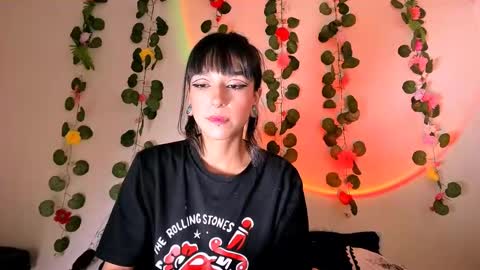 Snapshot of merlynn_ chatting on 03-06-25, 06:41 Diane 3 online show from 03-06-25, 06:41