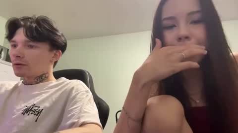Snapshot of merrieflaggs chatting on 07-24-26, 04:05 Alex and Mila online show from 07-24-26, 04:05