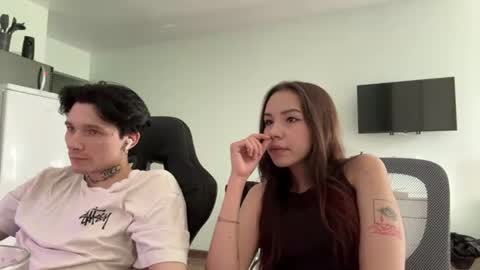Snapshot of merrieflaggs chatting on 07-29-26, 03:32 Alex and Mila online show from 07-29-26, 03:32