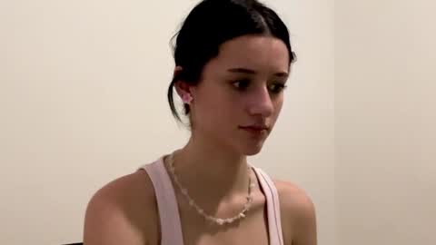 Snapshot of merrillnoorigian chatting on 06-25-26, 08:24 Isabella online show from 06-25-26, 08:24