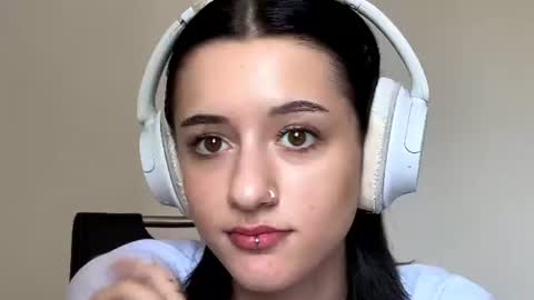 Snapshot of merrillnoorigian chatting on 06-27-26, 12:22 Isabella online show from 06-27-26, 12:22
