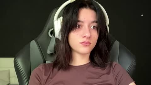 Snapshot of merrillnoorigian chatting on 07-19-26, 09:02 Isabella online show from 07-19-26, 09:02