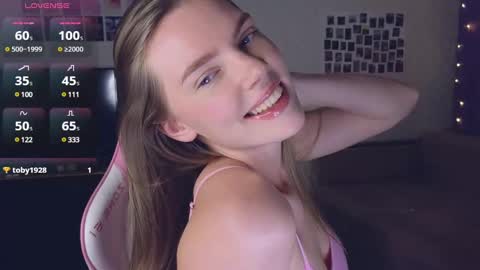 Snapshot of merry_dancers_ chatting on 01-05-25, 07:17 Susan online show from 01-05-25, 07:17