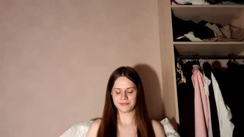 Aurora online show from 04-20-26, 07:04