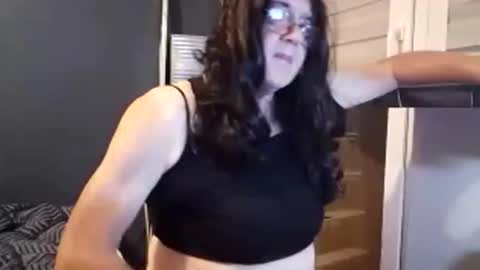 Snapshot of mery3881 chatting on 09-24-25, 11:08 mery3881 online show from 09-24-25, 11:08