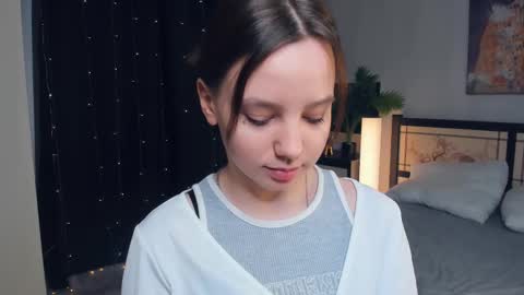 Snapshot of meryldell chatting on 03-05-25, 07:16 Lollita online show from 03-05-25, 07:16