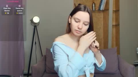 Lollita online show from 12-18-25, 10:10