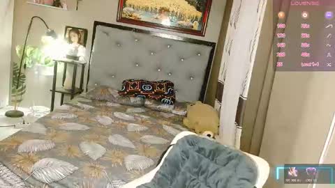 Snapshot of mesmerizingfuckdoll chatting on 11-26-25, 03:18 mistress jasmine online show from 11-26-25, 03:18