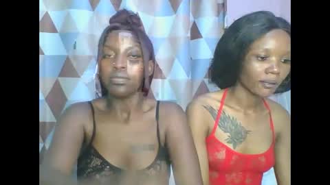 Snapshot of messyluna chatting on 05-09-26, 07:30 meggy and bree online show from 05-09-26, 07:30